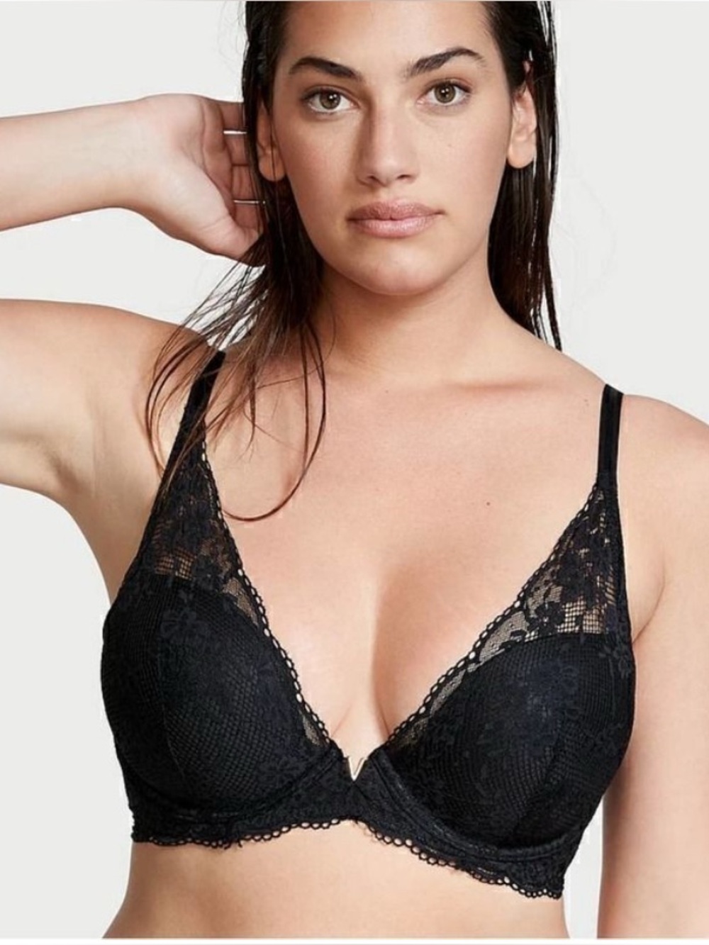 Victoria’s Secret Love Cloud Lightly Lined Plunge Bra in Black Lace 34C Sexy